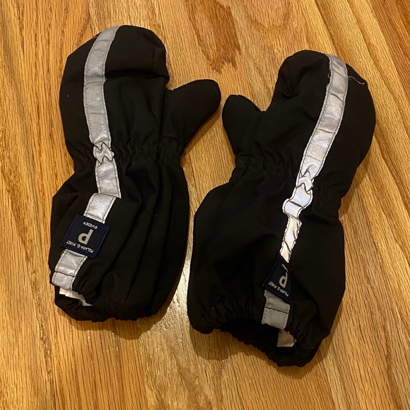 Polarn O Pyret Snow Mittens - Imperfect - Picture 1 of 5